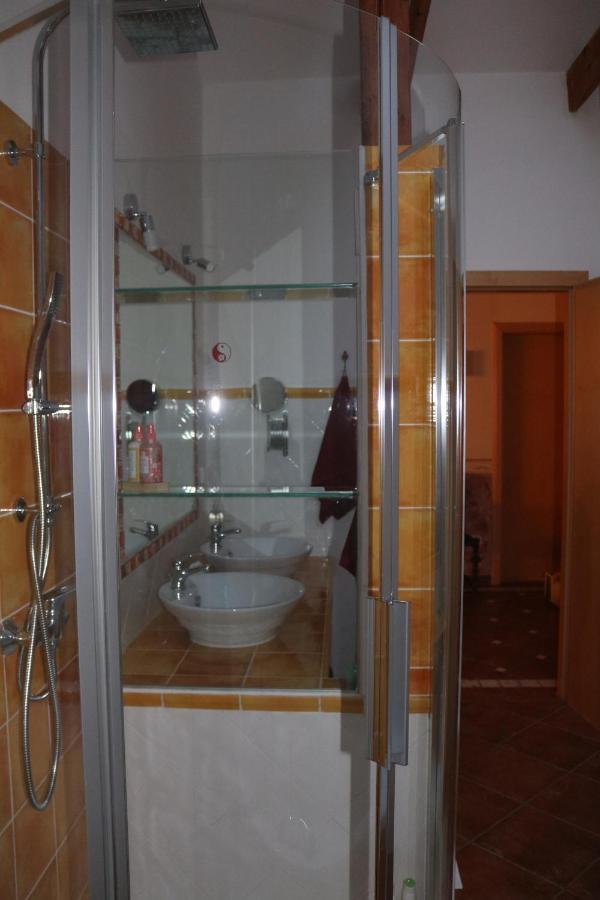 Helle, Offene Dachgeschosswohnung Mit Terrasse *