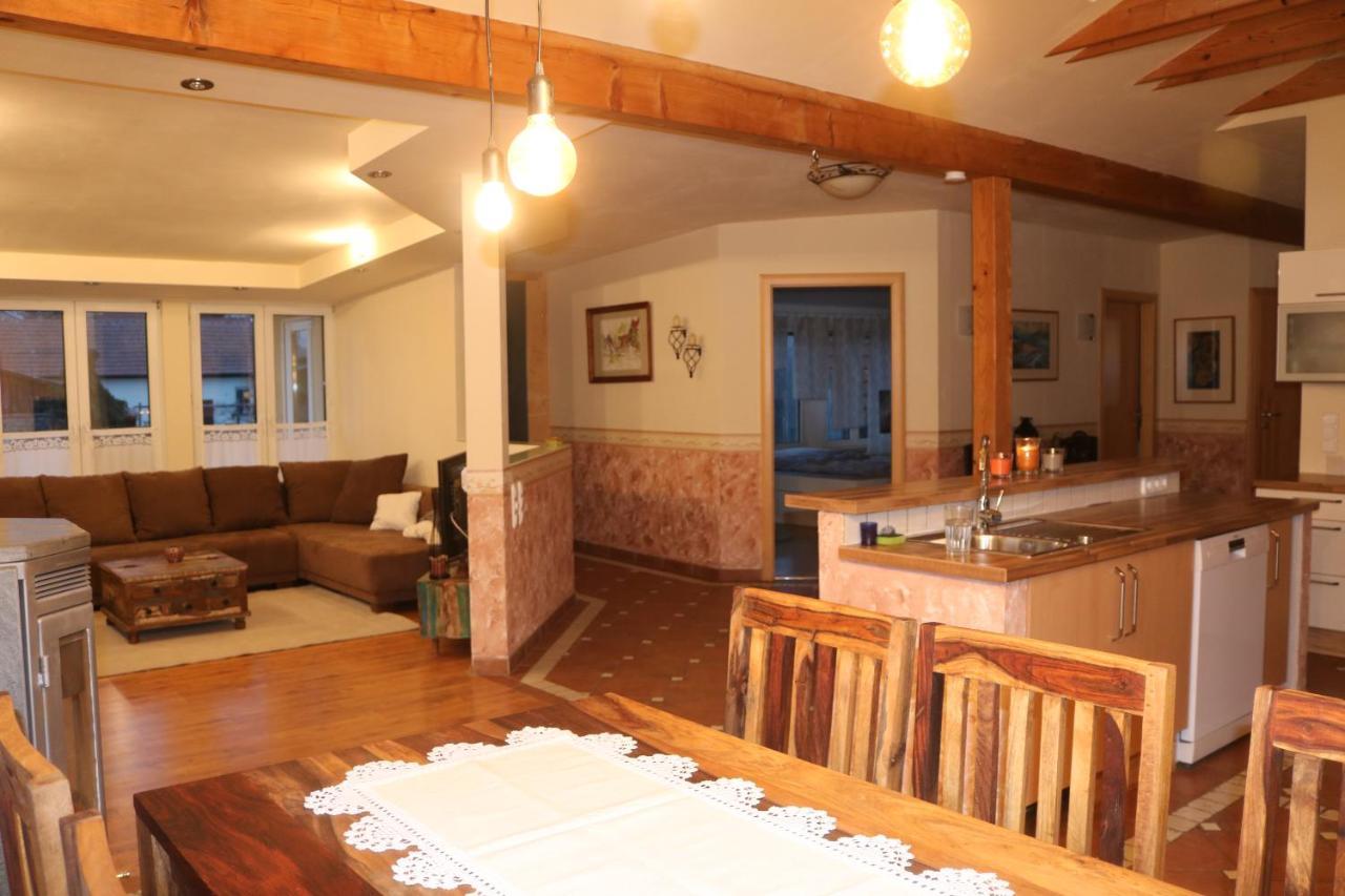 Apartment Helle, Offene Dachgeschosswohnung Mit Terrasse