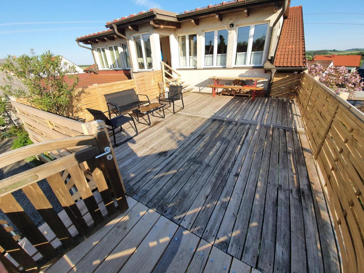 Helle, Offene Dachgeschosswohnung Mit Terrasse Apartment *
